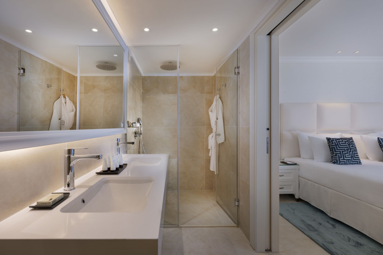 Bathroom 5, Herbert Samuel Milos Dead Sea