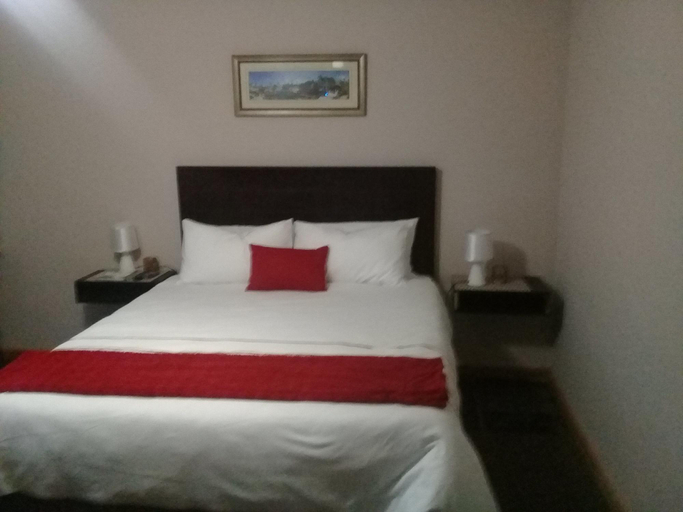 Bedroom 3, Gracehouse B&B, Chris Hani
