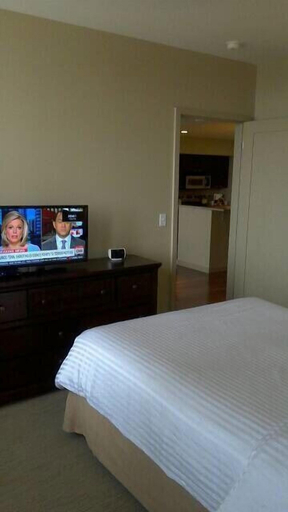Bedroom, Pointe 400 by ExecuStay, Saint Louis
