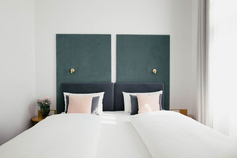 Bedroom 16