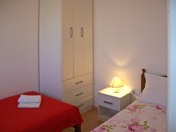 Bedroom 2, Lovely Apartment No.1 in Liznjan, Ližnjan
