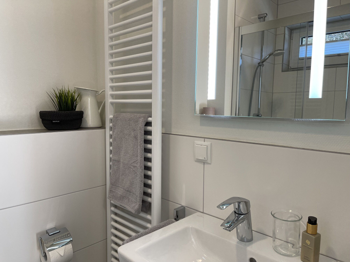 Bathroom 4, Diemelblick 12 - LENI, Waldeck-Frankenberg