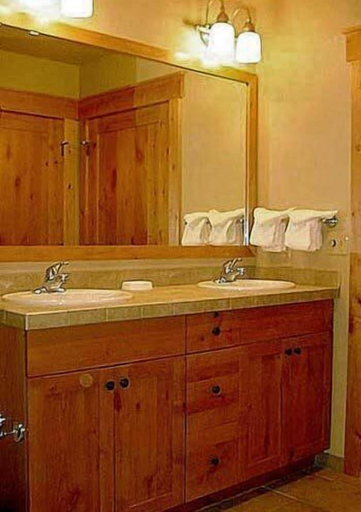 Bathroom, Morning Eagle, Flathead