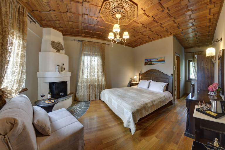 Bedroom 3, Archontiko Naoumidi, Thessaly