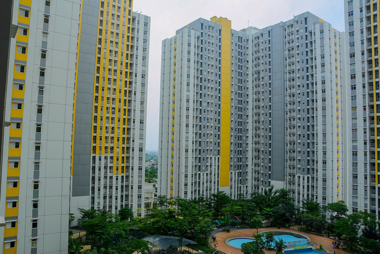 Exterior & Views 2, Gorgeous 2BR Springlake Summarecon Apartment, Bekasi