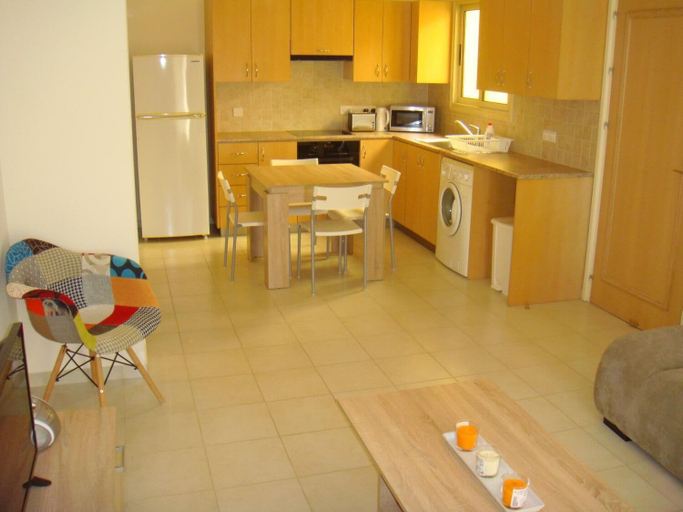 Others 5, Aegina Apartment