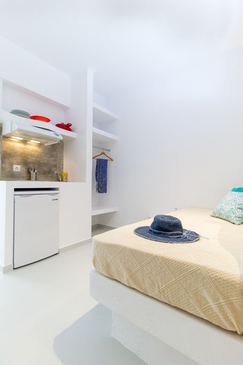 Bedroom 3, Colosseo Studios & Apartments, South Aegean
