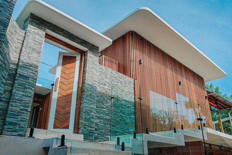 BRAND NEW VILLA SEMINYAK   PAYA VILLA 4 BEDROOMS , Badung