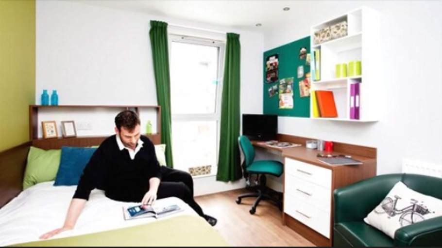 Bedroom 2, Sugarhouse Close, Edinburgh