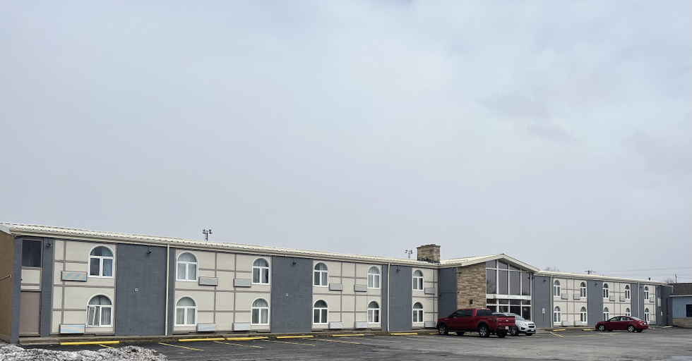Exterior & Views 2, Travelodge by Wyndham Sarnia, Lambton