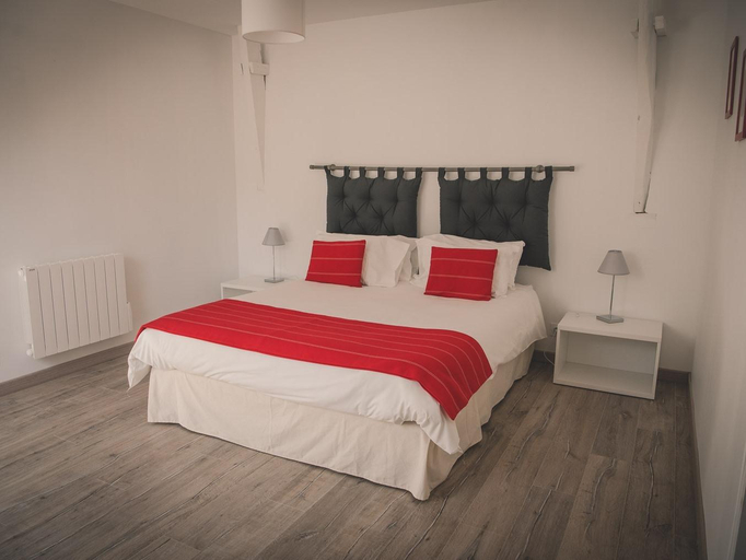 Bedroom 2, La Pomme Rouge, Calvados