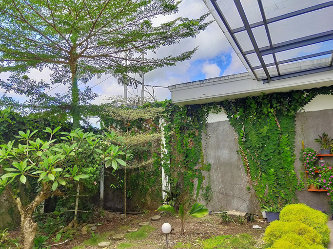 Exterior & Views 5, Emerald Hotel, Mimika
