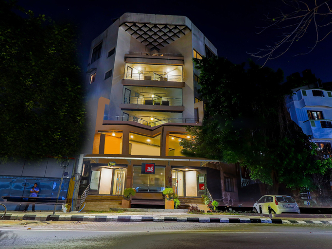Exterior & Views 2, Treebo Time Square Marine Drive, Ernakulam