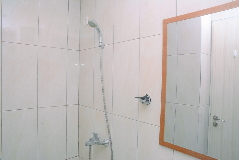 Bathroom 2, Comfortable Studio Grand Kamala Lagoon Apartment, Bekasi