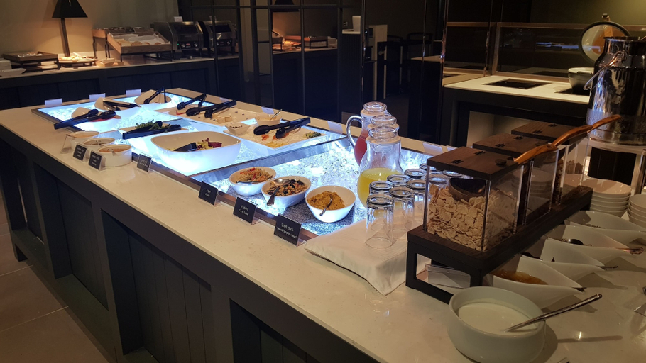 Food & Drinks 5, SR Suites Pangyo, Seongnam