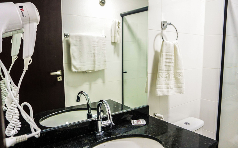 Bathroom 4, Ingleses Park Hotel, Florianopolis