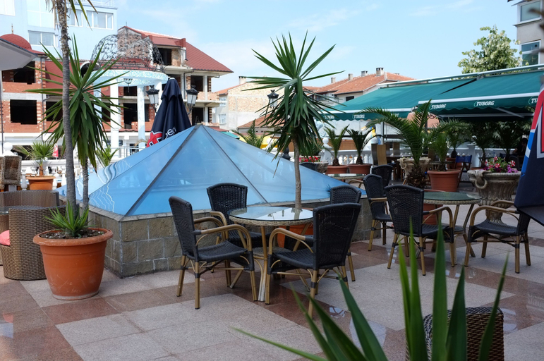 Food & Drinks 5, Kiten Beach, Primorsko