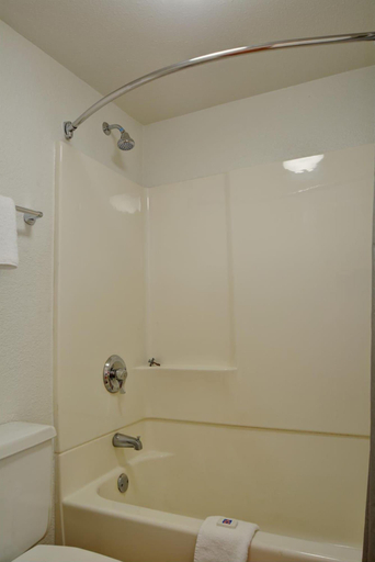 Bathroom 5, Motel 6 Springfield Chicopee, Hampden