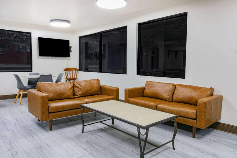 Public Area 3, Super 8 by Wyndham Moss Point, Jackson