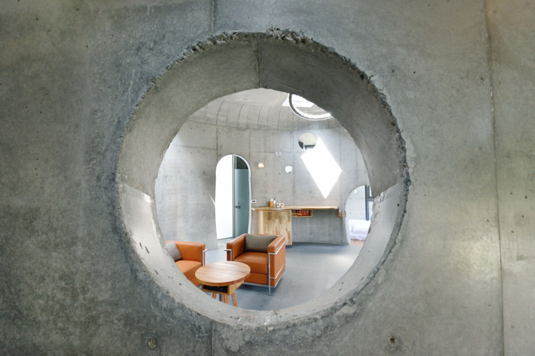 Bathroom 5, FaHaus, Pingtung