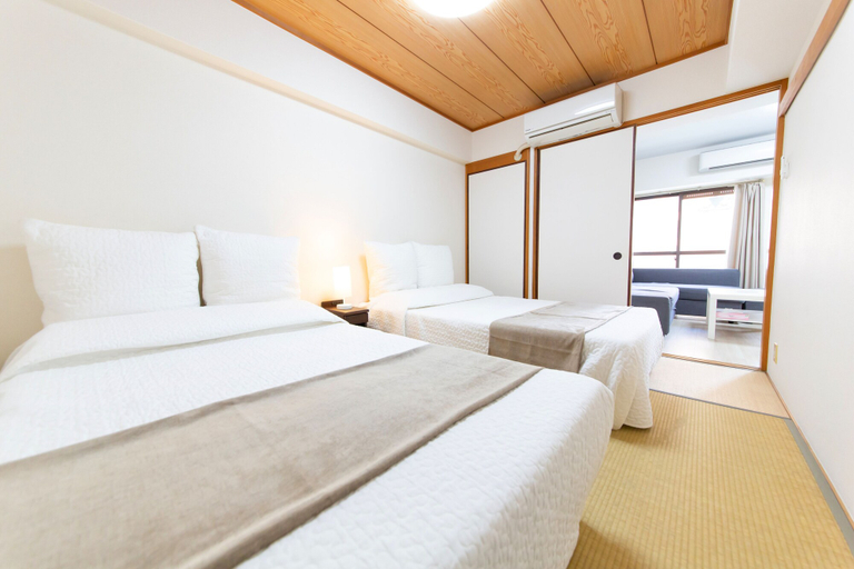 Bedroom 2, Grandouce Nipponbashi-Higashi III, Osaka