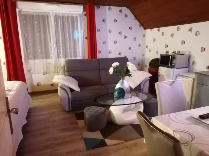 Bedroom 3, Chambre du Jardin Fleuri, Seine-Maritime