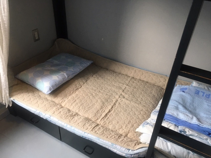 Bedroom 4, Narita Airport Samurai Hostel, Kujūkuri