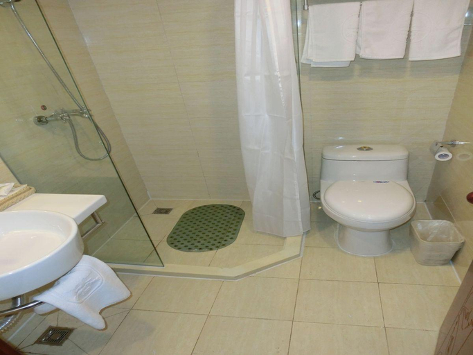 Bathroom 4, GreenTree Inn Beijing MenTouGou Express Hotel, Beijing