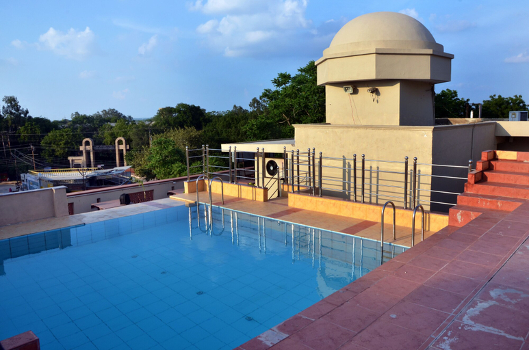 Sport & Beauty 5, Bhoomi Residency, Agra