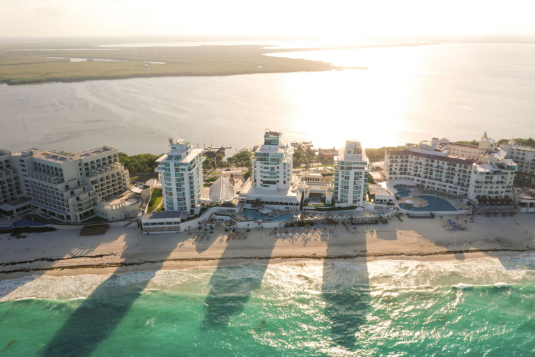 Exterior & Views 2, CHIC- Newly Renovated 1 BDR at the best beach, Benito Juárez