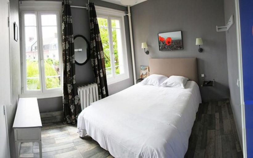 Bedroom 2, Hôtel de France, Seine-Maritime