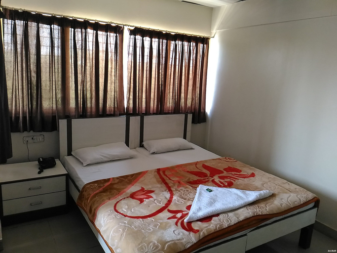 Bedroom 3, Hotel Bhola, Pune