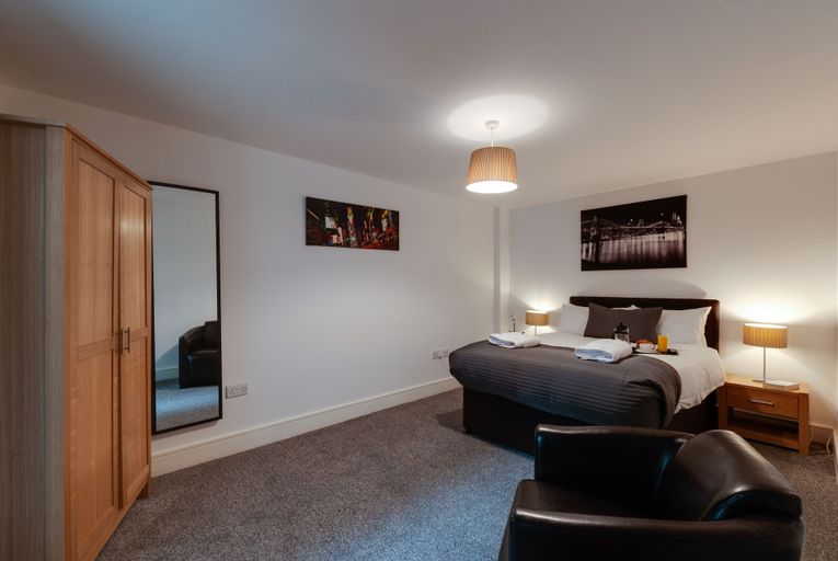 Bedroom 2, Base Serviced Apartments - Cumberland Apartments, Sefton
