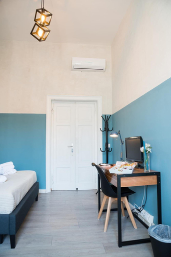 Bedroom 2, B&B Lumiere Roma, Rome