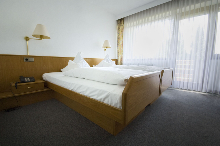 Bedroom 4, Hotel-Restaurant Ehrich, Calw
