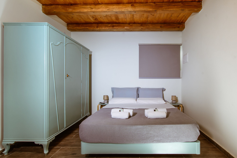 Bedroom 3, Traditional Apartments Elafos, Crete