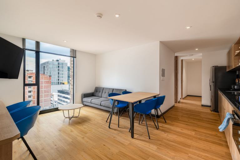 Others 5, CentralX 21, Santafé de Bogotá