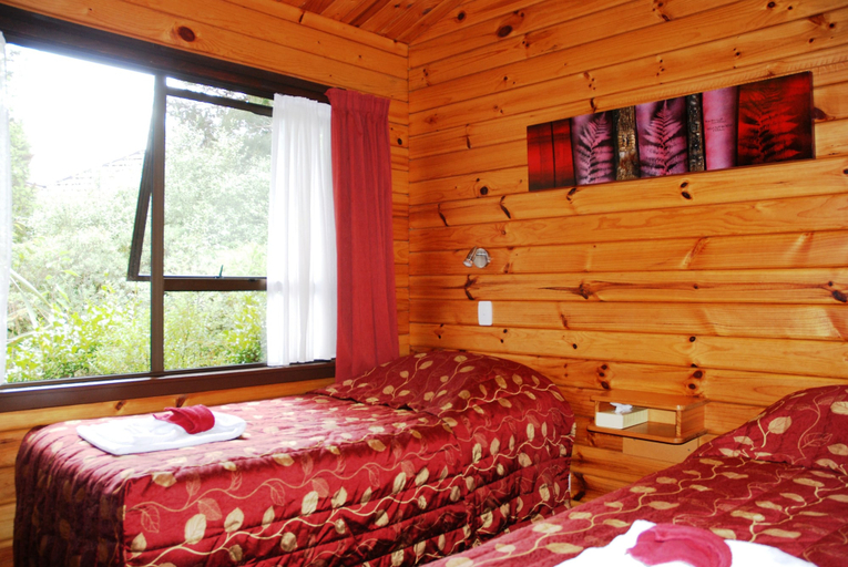 Bedroom 2, The Chalets Motel, Hurunui