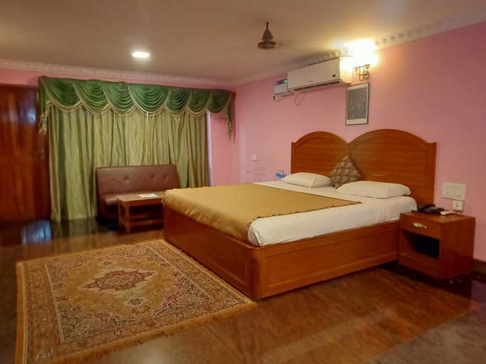 Bedroom 5, Hotel Sea Breeze at Mahabalipuram, Kancheepuram