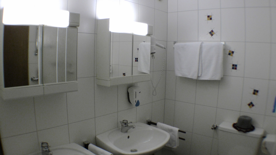 Bathroom 4, Pension zum Mühlrad, Spittal an der Drau