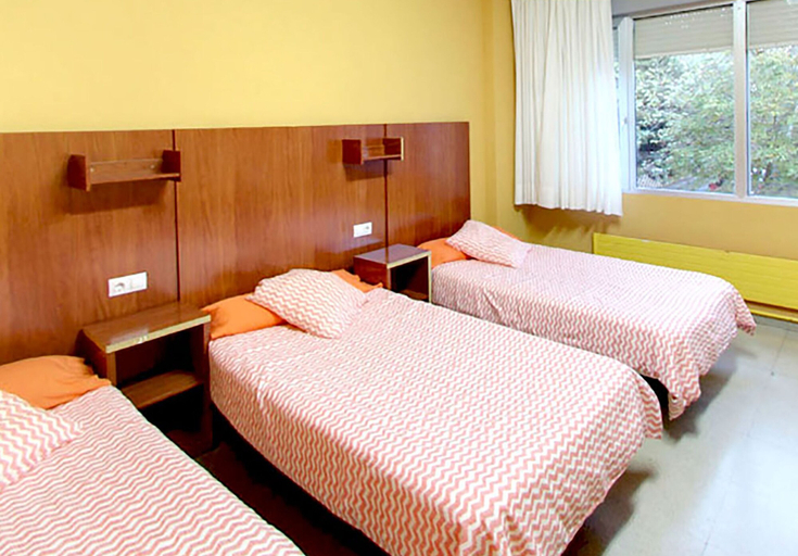 Bedroom 5, Albergue Jaca, Huesca