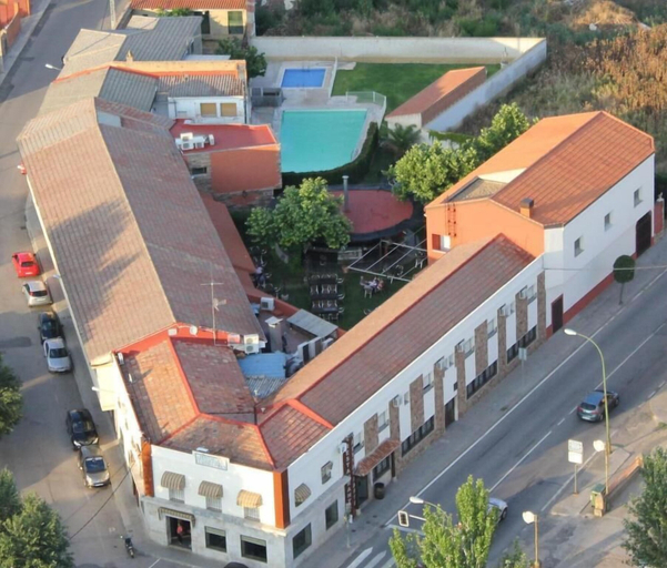 Exterior & Views, Hostal Restaurante Cuatro Caminos, Ciudad Real