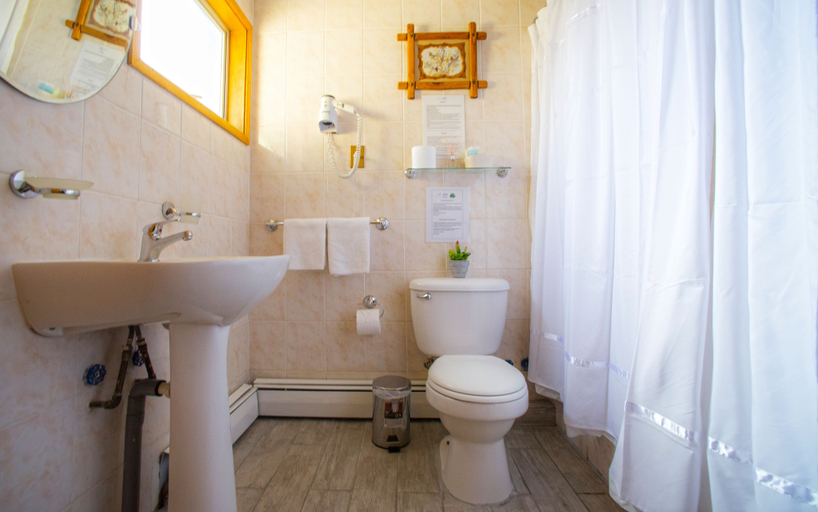 Bathroom 4, Hotel del Paine, Última Esperanza