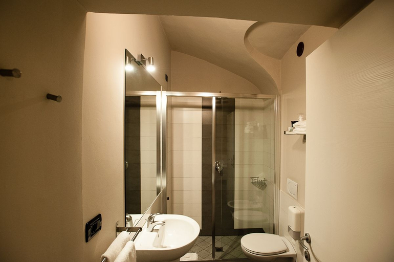Bathroom 4, Adalesia Hotel & Coffee, Torino