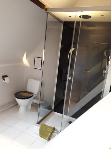 Bathroom 5, La Massonnière chambres d'hôtes, Vienne