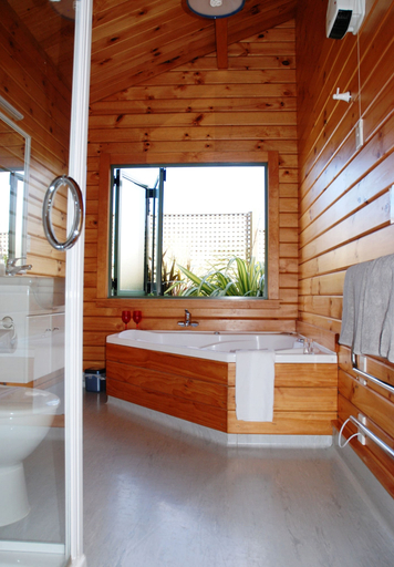 Bathroom 4, The Chalets Motel, Hurunui