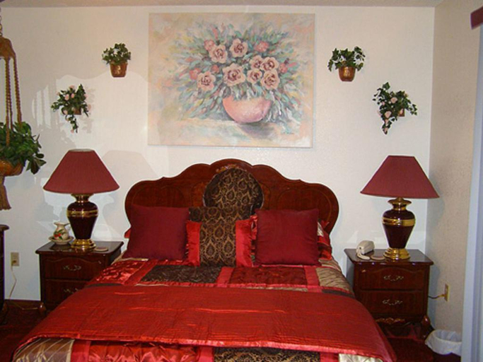 Bedroom 2, Tavares Inn, Otero