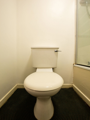 Bathroom 4, The Longforgan Coaching Inn, Perthshire and Kinross