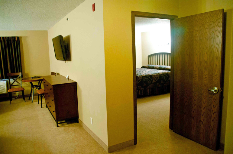 Bedroom 3, Americas Best Value Inn Big Lake Becker, Sherburne
