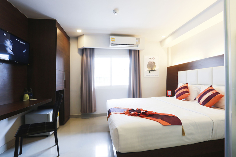 Bedroom 13
